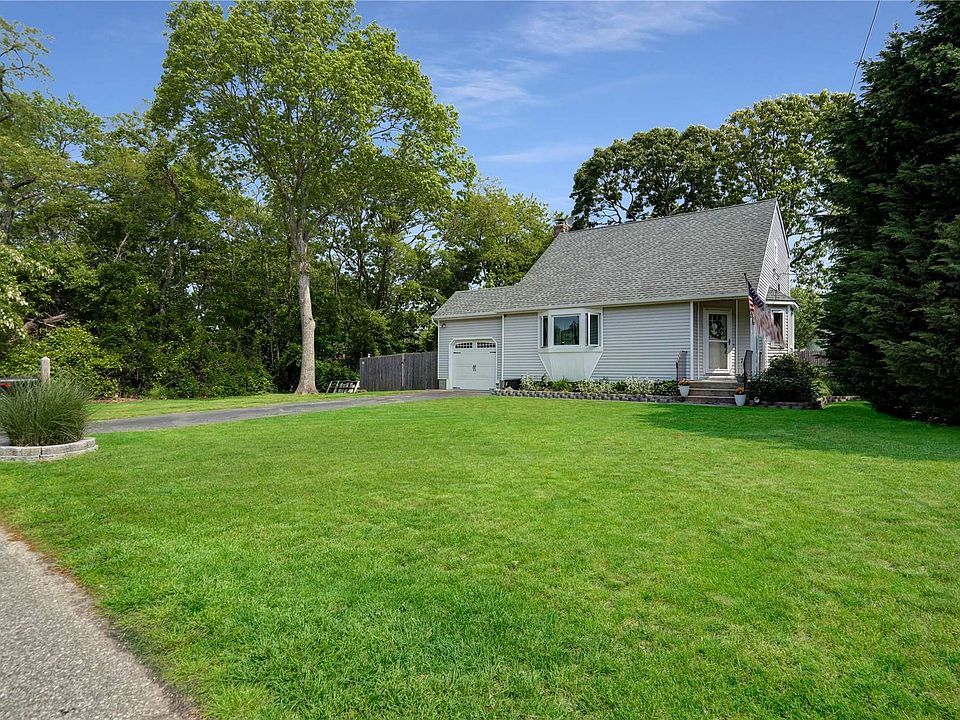 39 Vista Place, Mastic Beach, NY 11951 Zillow