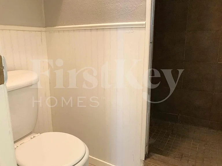 2710 Peachtree Ln — Photo 53