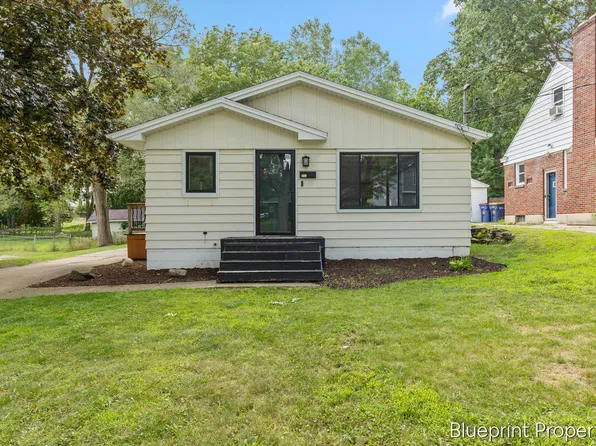 735 Maridell Ave NW, Grand Rapids, MI 49504