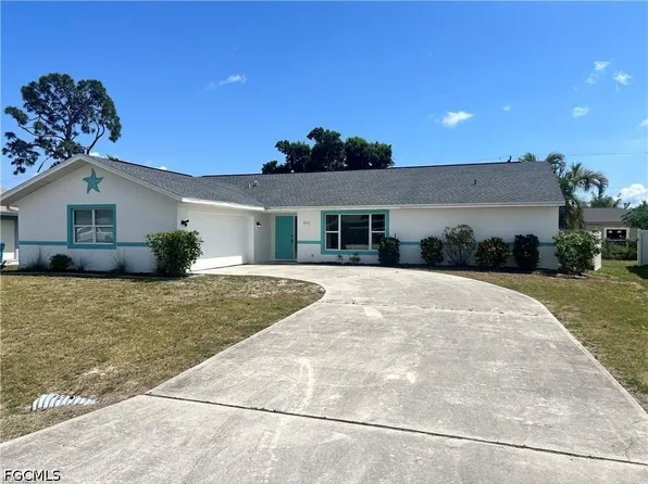 22127 Lancaster Ave, Pt Charlotte, FL 33952