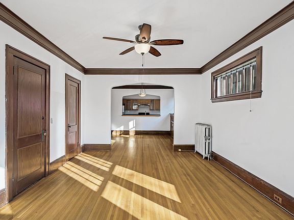4th image of 2712 44th St W #1