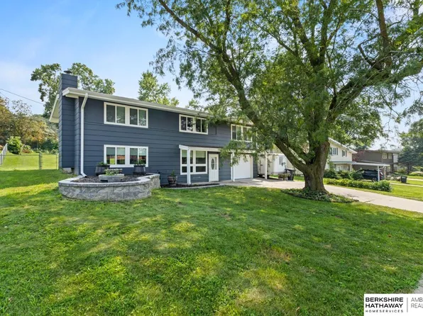 8127 Meredith Ave, Omaha, NE 68134
