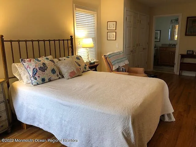 405 1st Ave — Photo 9