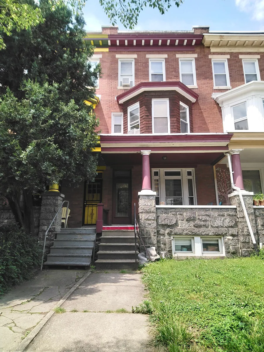 Building Photo - 2904 Guilford Ave #3