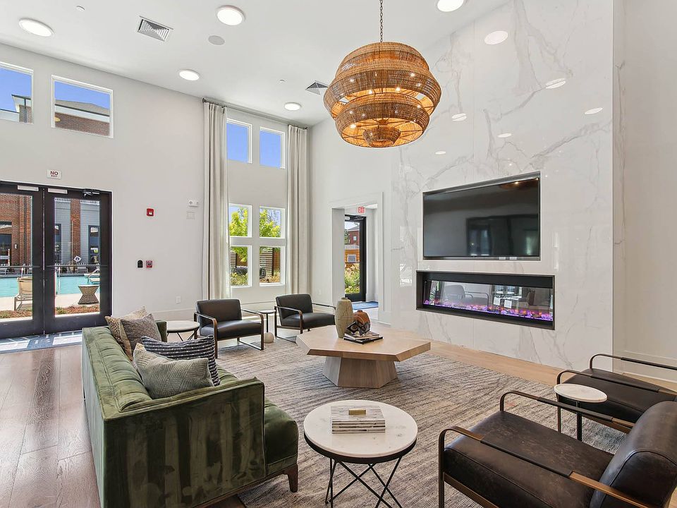 Fireplace Lounge