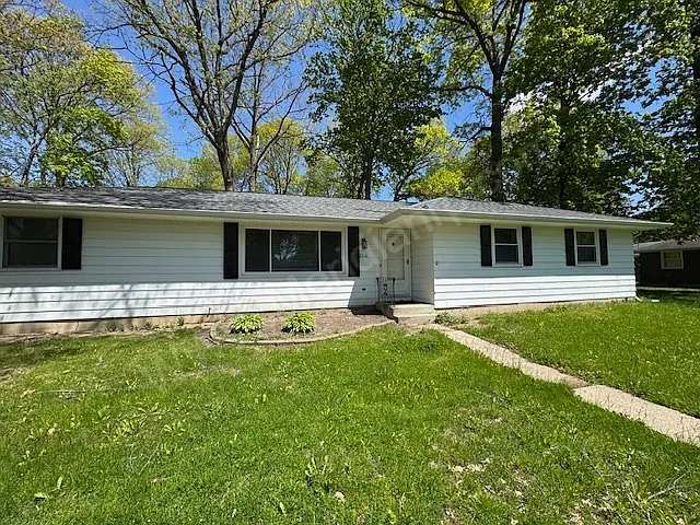 2316 Lima Ln — Photo 1