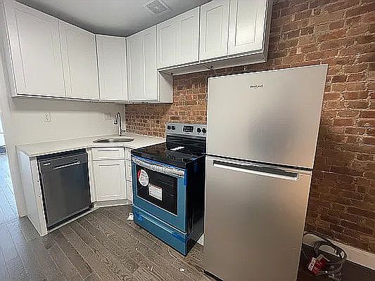 1st image of 315 E 104th St #2F