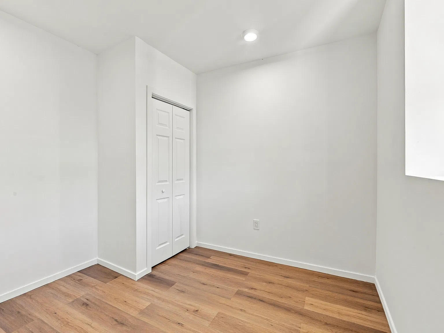2 bed, 760 sqft, $1,650 — Photo 2