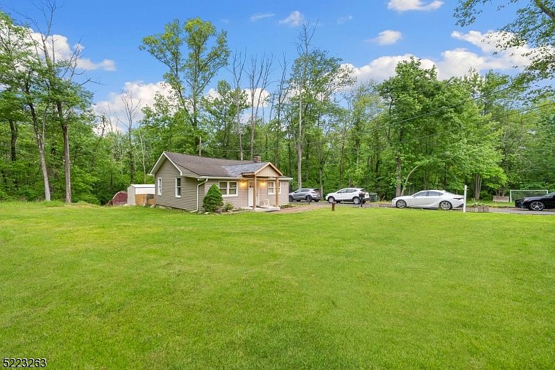 5 Colonial Rd, Budd Lake, NJ 07828 MLS 3846164 Zillow