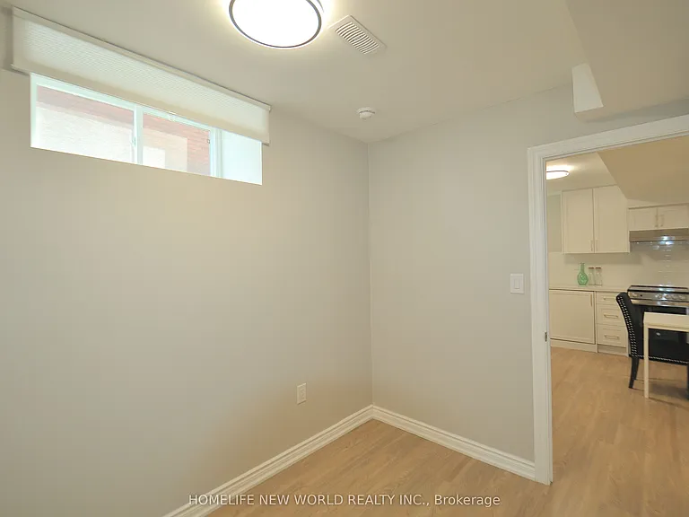 102 Belmont Ave #LOWER — Photo 9