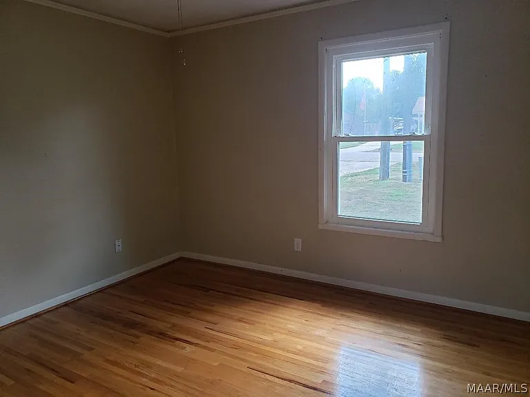 1203 Oates Rd — Photo 20