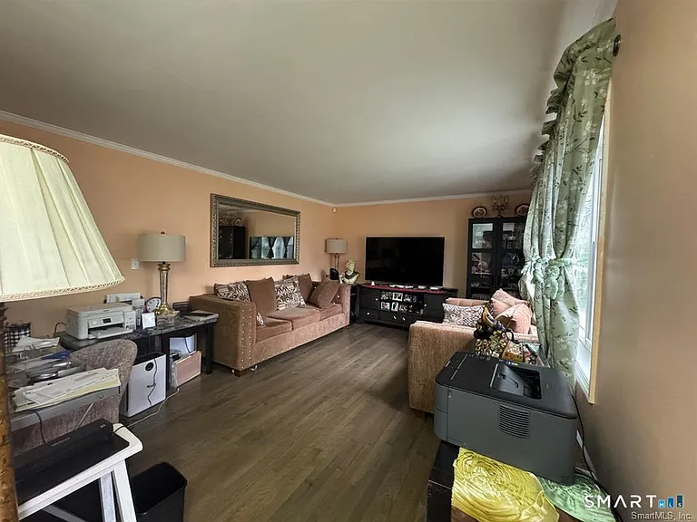 165 Greenfield Dr — Photo 17