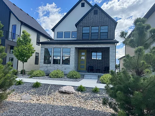 3127 N 325 W Photo 1