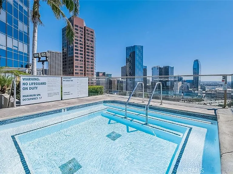 1100 Wilshire Blvd #2603 — Photo 23