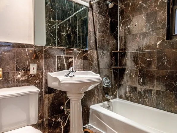 1788 3rd Avenue image 3 of 5