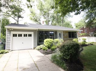 1601 N Bowling Green Dr, Cherry Hill, NJ 08003