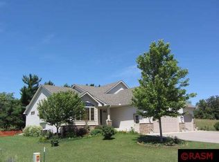 1908 Orchard Rdg, Saint Peter, MN 56082