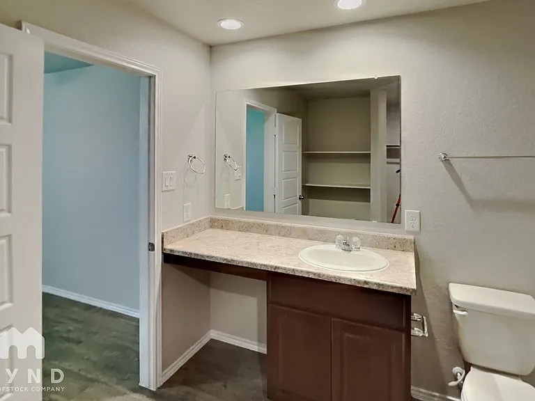 12920 Cicely Ct — Photo 8