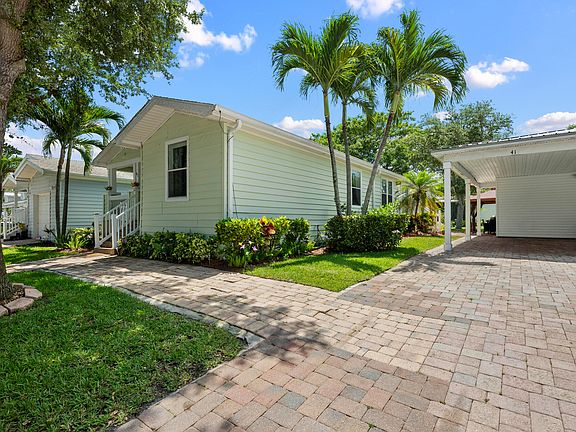 3rd image of 2555 Meadow Ln W Boulevard #41