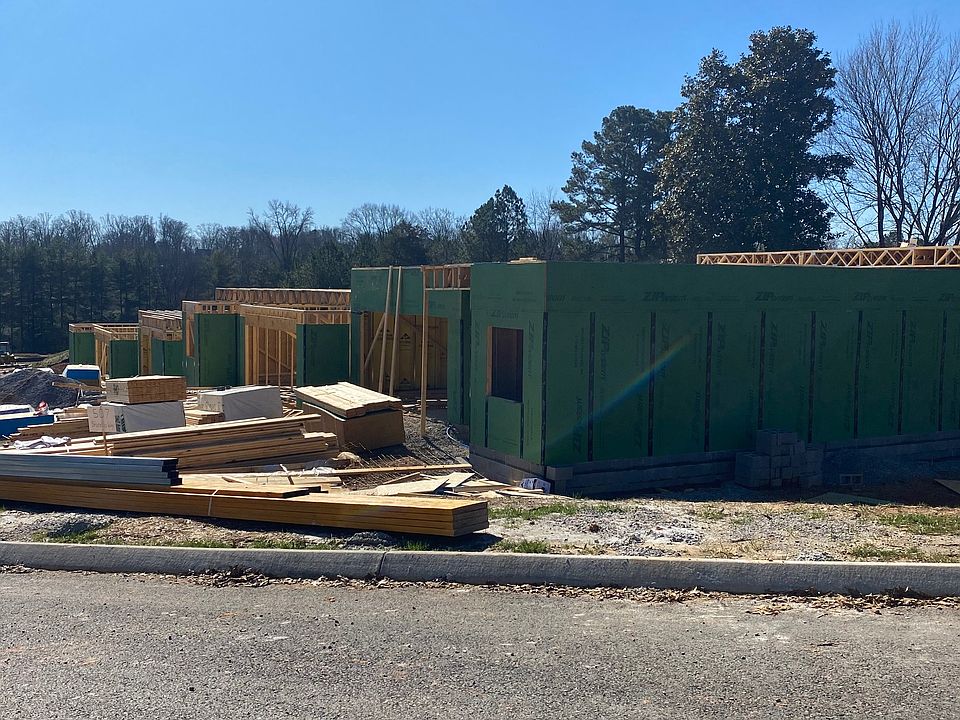 1st image of 521 Brunello Way