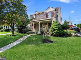 910 Penn Ave, Drexel Hill, PA 19026