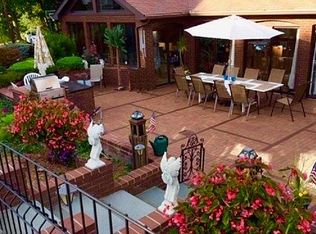 19 Ridgecrest Rd, Danbury, CT 06811