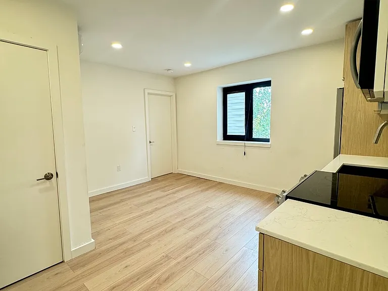 20 Parker Hill Ave #9 — Photo 5