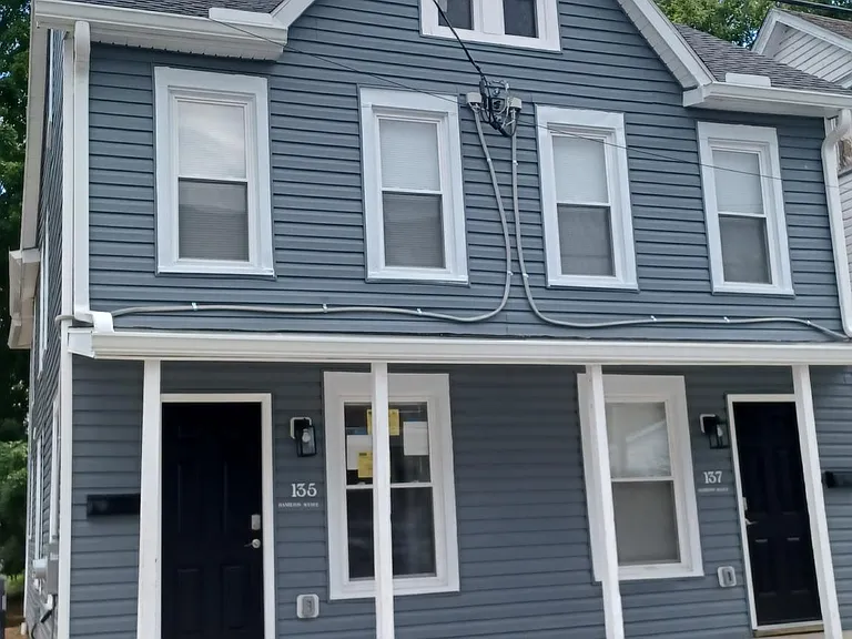 137 Hamilton Ave — Photo 1