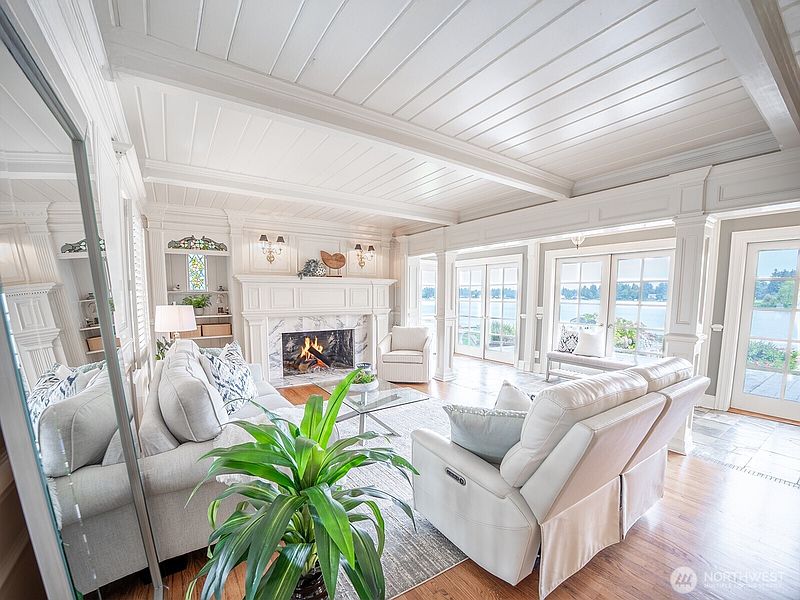 3rd image of 10007 Lake Steilacoom Drive SW