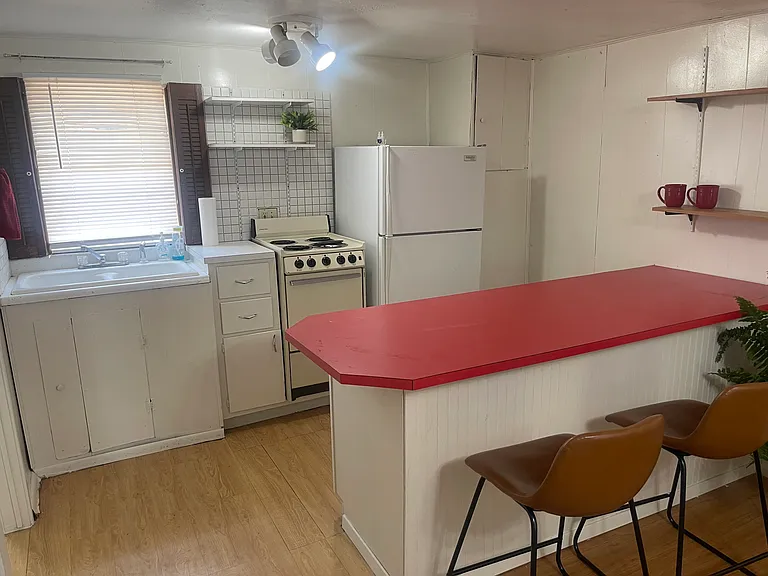2214 21st St #C — Photo 7