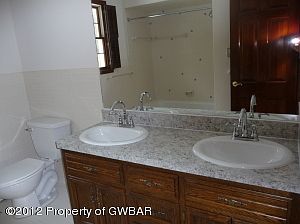 2nd Floor Bathroom