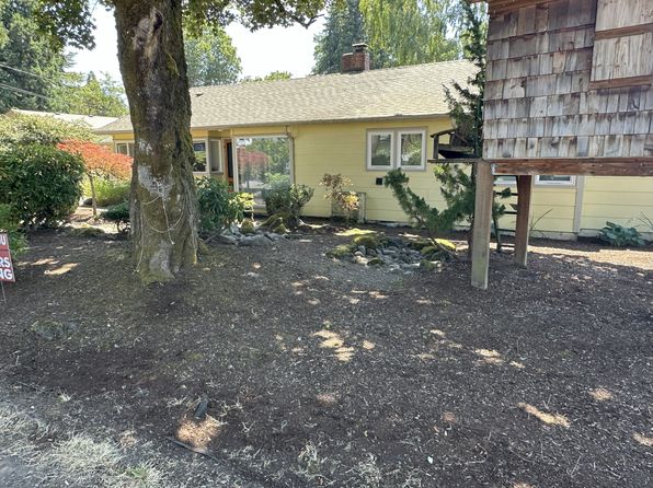 16715 SE Evergreen Ln