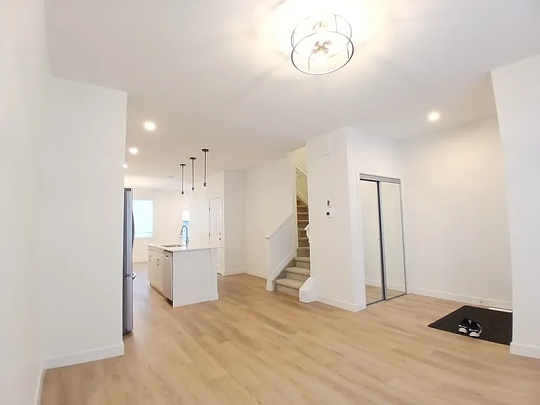 6351 King Wynd SW #UPPER — Photo 22