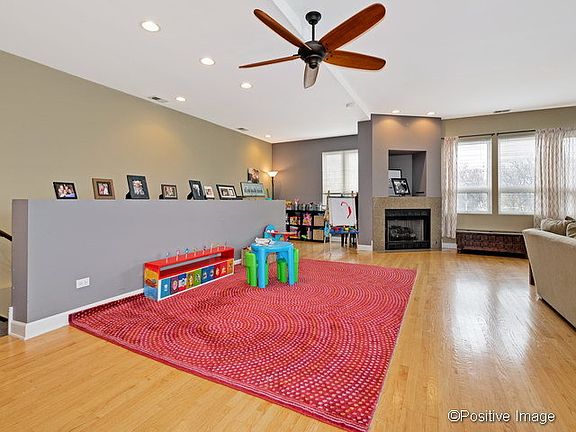 5th image of 2233 W Lawrence Ave #3