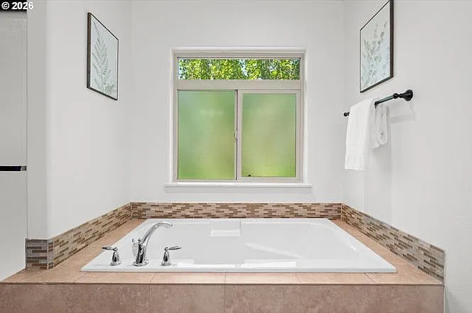 16147 SW Medallion Ln — Photo 31