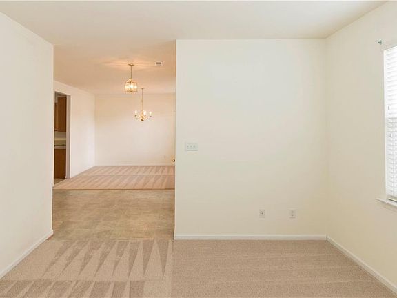 4th image of 3776 Cainhoy Ln