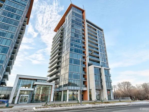 9608 Yonge St, Richmond Hill, ON