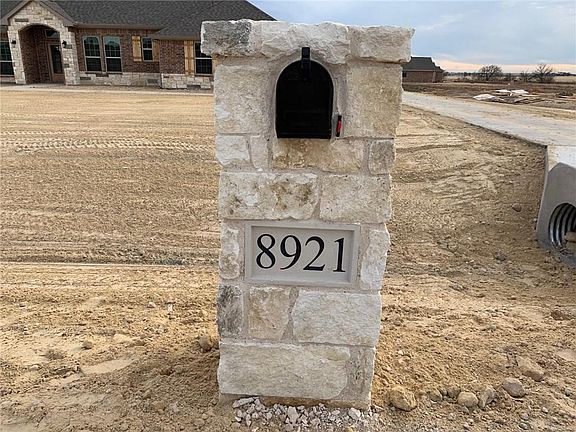 2nd image of 8921 Hillview Dr