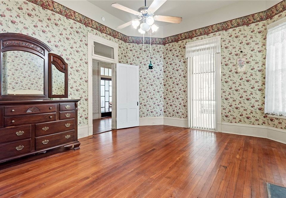 28th image of 701 1st St