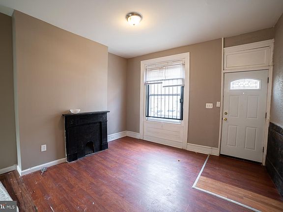 5th image of 1819 N Willington St