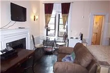 Rented by Sir Realty