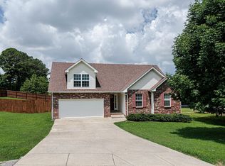 2200 Kim Dr, Clarksville, TN 37043
