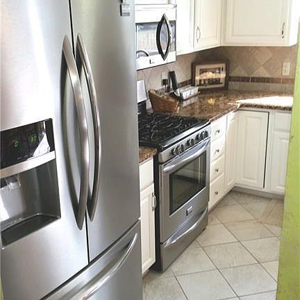4th image of 29819 Wellington Dr