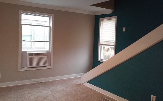 2nd image of 1104 Locust St