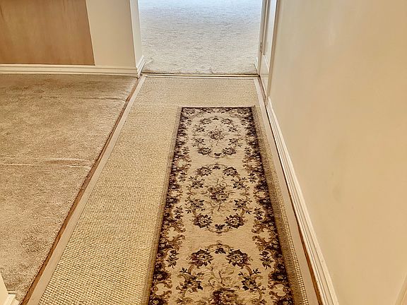 3rd image of 1950 Gough St APT 403