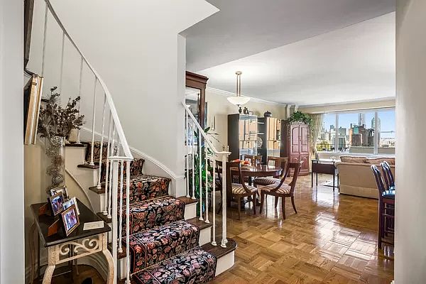 1st image of 12 Beekman Pl #78B