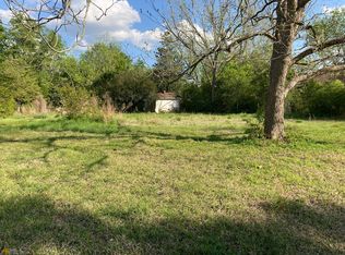 119 S Rushing St, Glennville, GA 30427