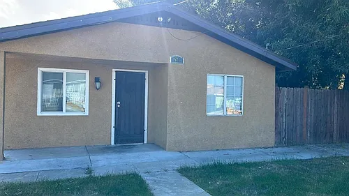586 W Fernleaf Ave Photo 1