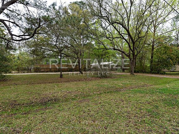 4th image of 3230 Greenleaf Ct