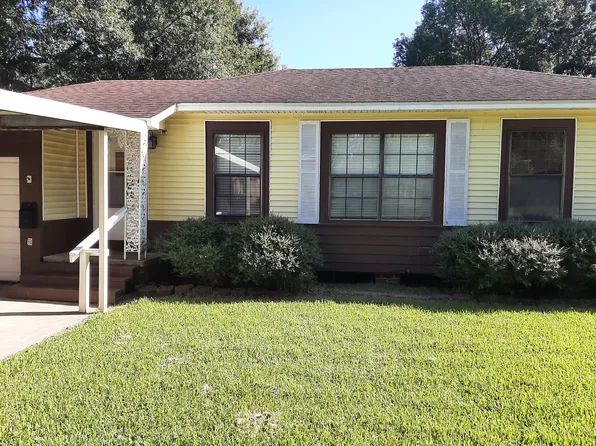 3820 Hays Ave, Groves, TX 77619